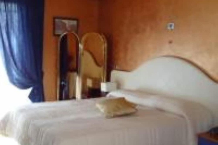 Tea Palace Hotel in Casapulla