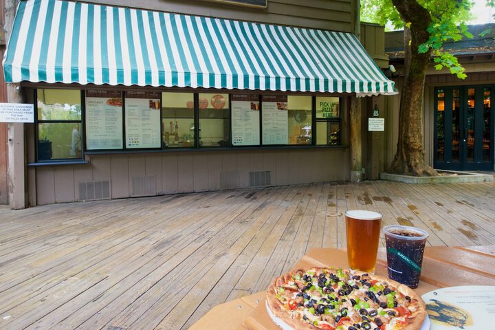 Dining Photos