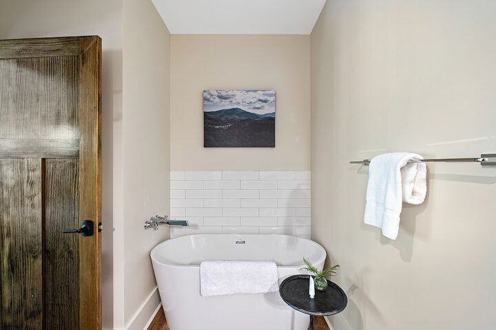 Room 35 of 48