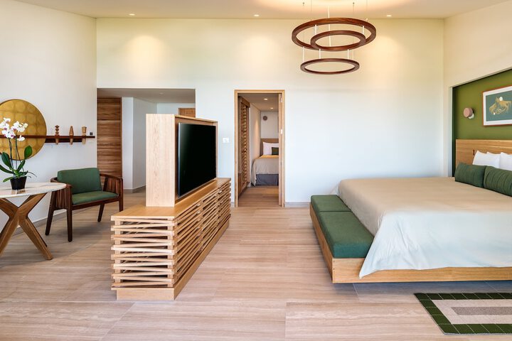 Room 47 of 192