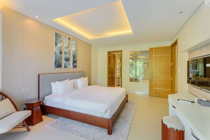 Room 36 of 120