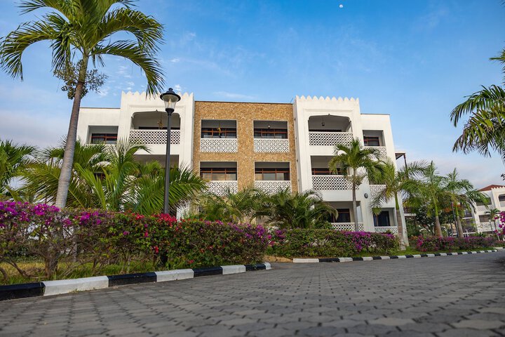 Hotel 53 of 67