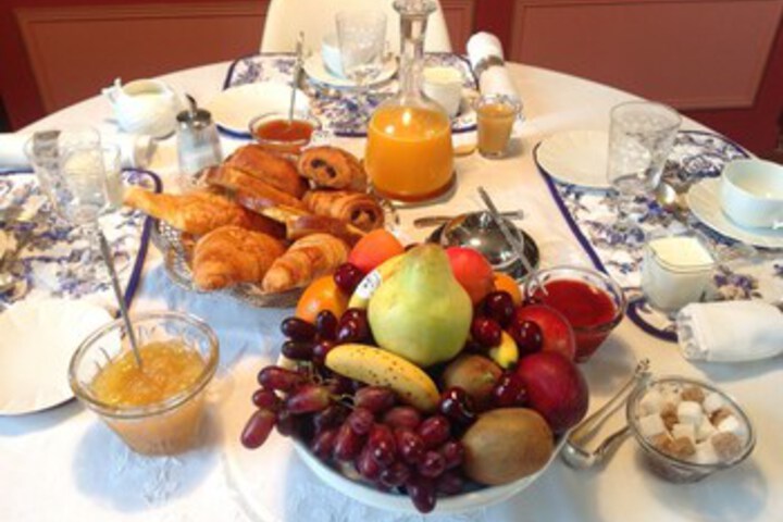 Breakfast/Coffee Service 9 of 34