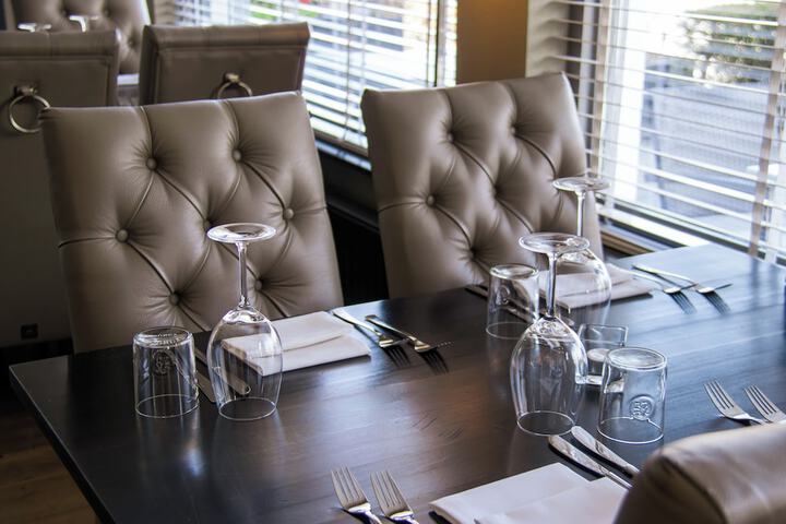Dining 36 of 62
