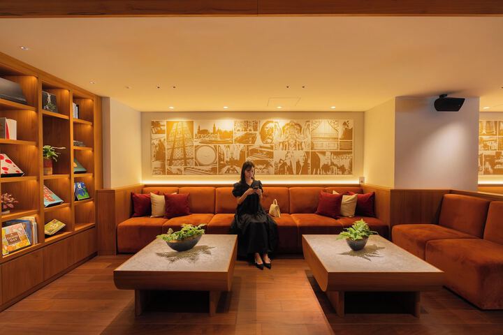 Hotel Interior 7 of 110