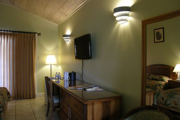 Room 25 of 95