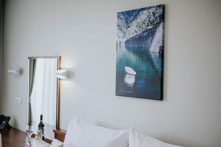 Room 28 of 56