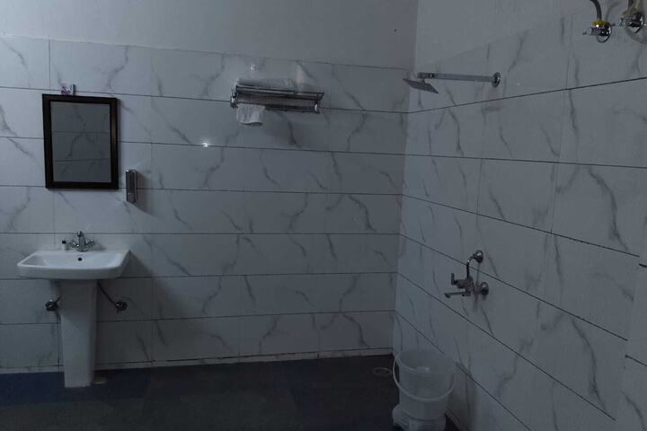 Room 26 of 52