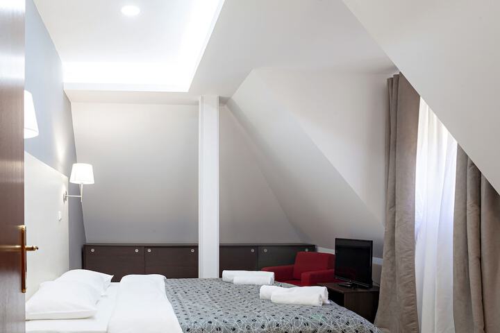 Room 26 of 113
