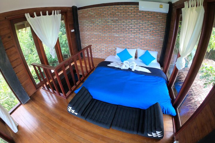 Room 6 of 40
