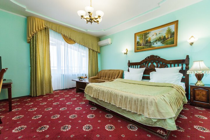Room 16 of 81