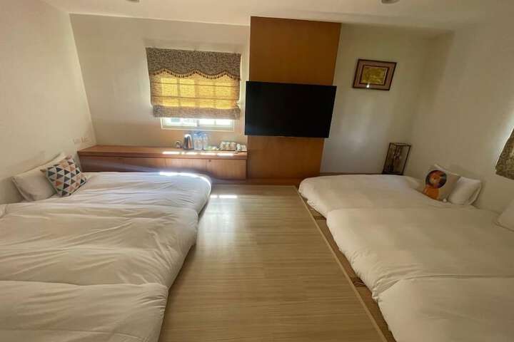 Room 29 of 51