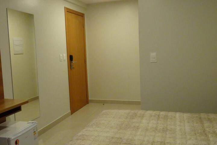 Room 9 of 46