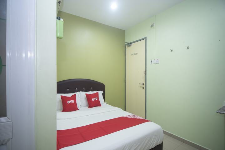 Room 5 of 33