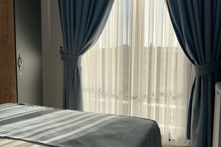 Room 25 of 126