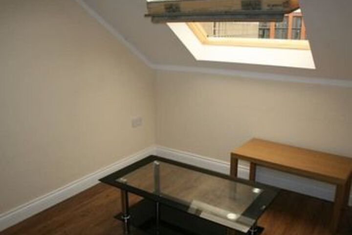 Room 14 of 42