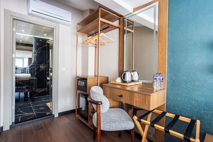 Room 21 of 56