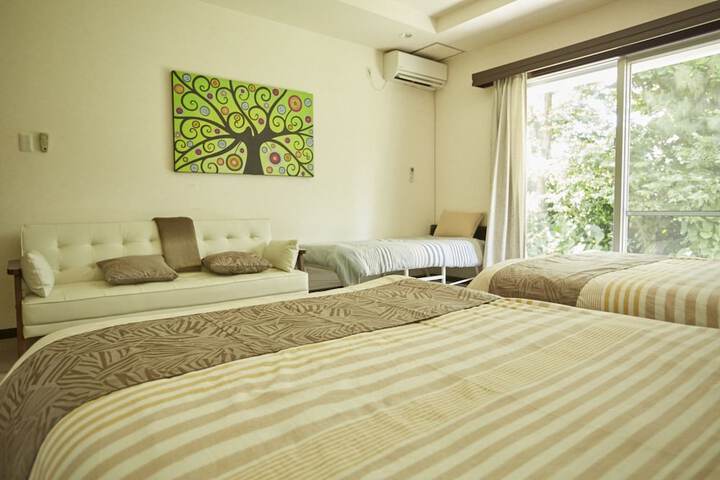 Room 8 of 69