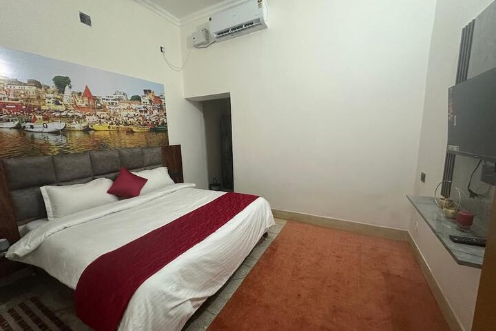 Room 7 of 56