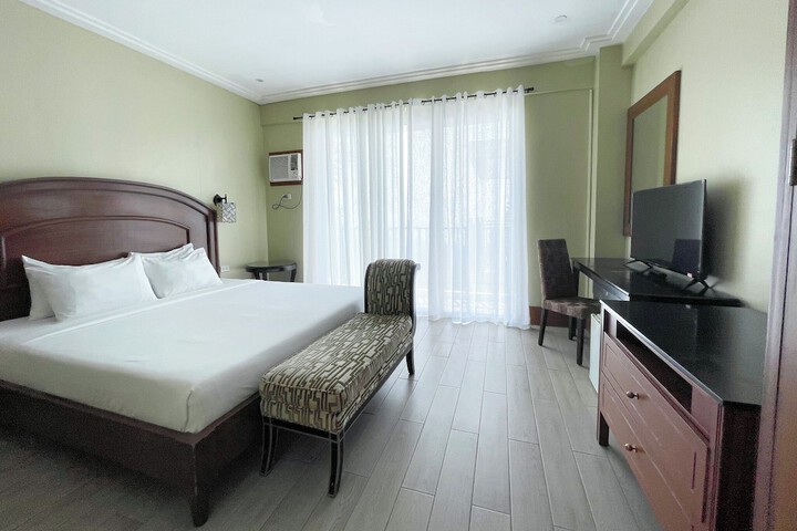 Room 36 of 70