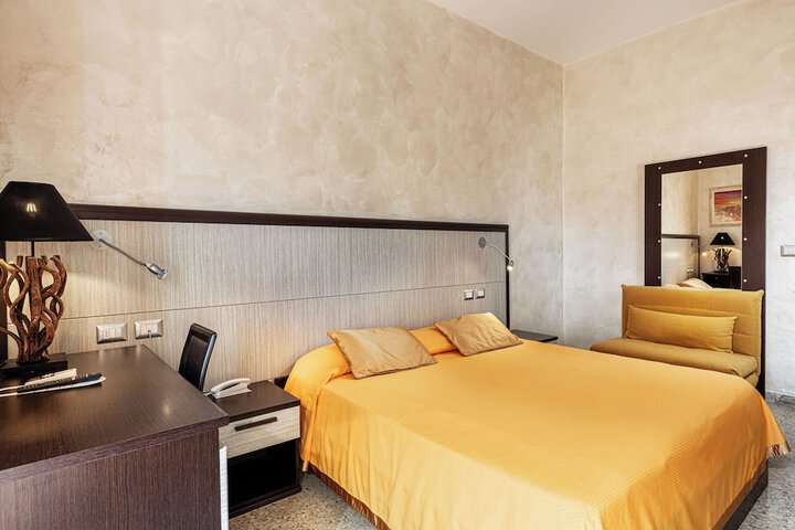 Room 58 of 181
