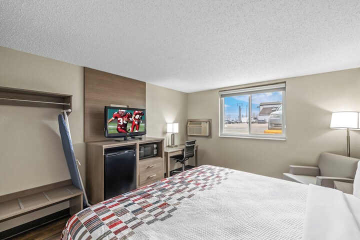 Room 11 of 36