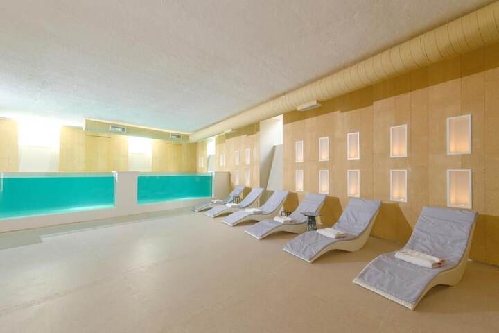 Pool 59 of 63