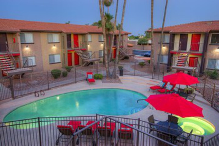 Pool 13 of 25