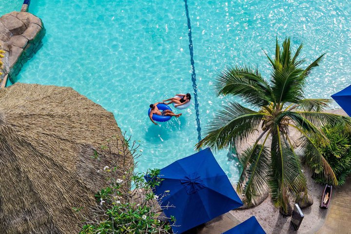 Pools & Facilities