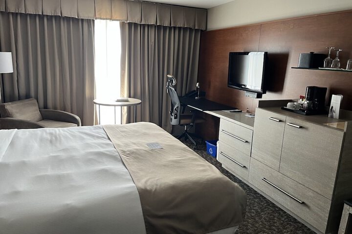 Room 43 of 140