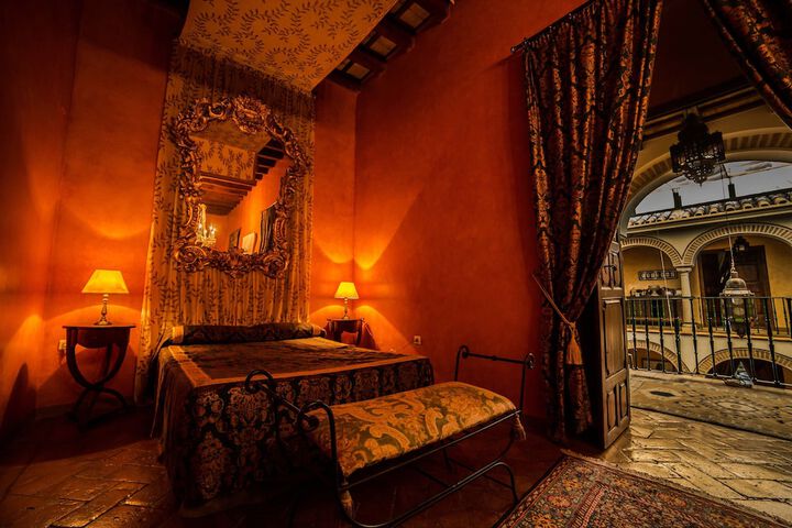 Room 3 of 40