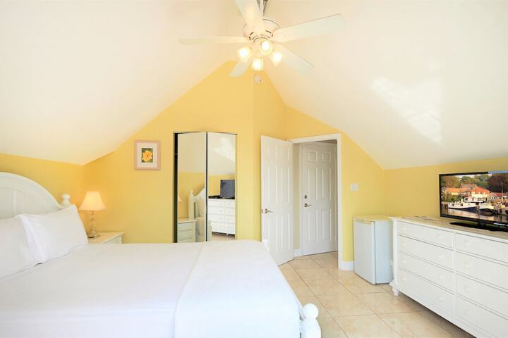 Room 3 of 64