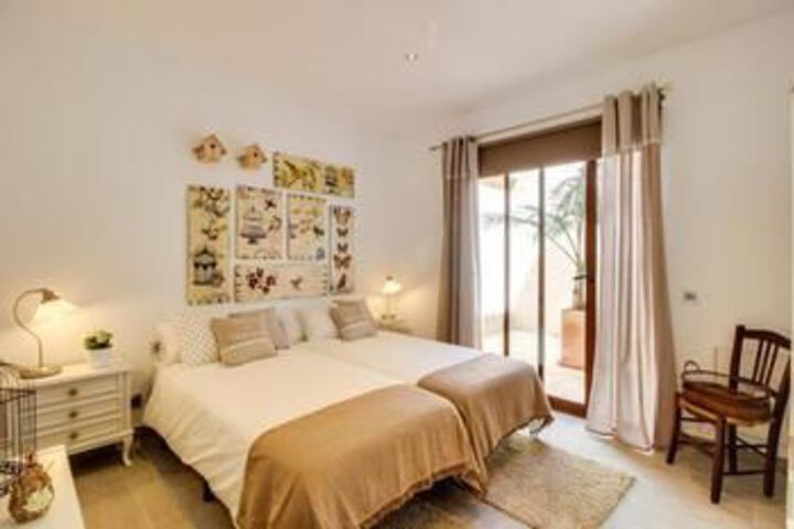 Room 8 of 39