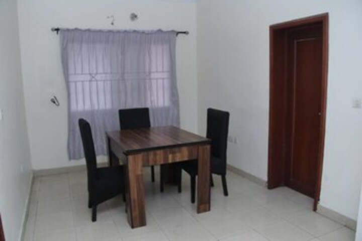 Room 9 of 28