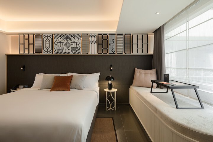 Room 13 of 66