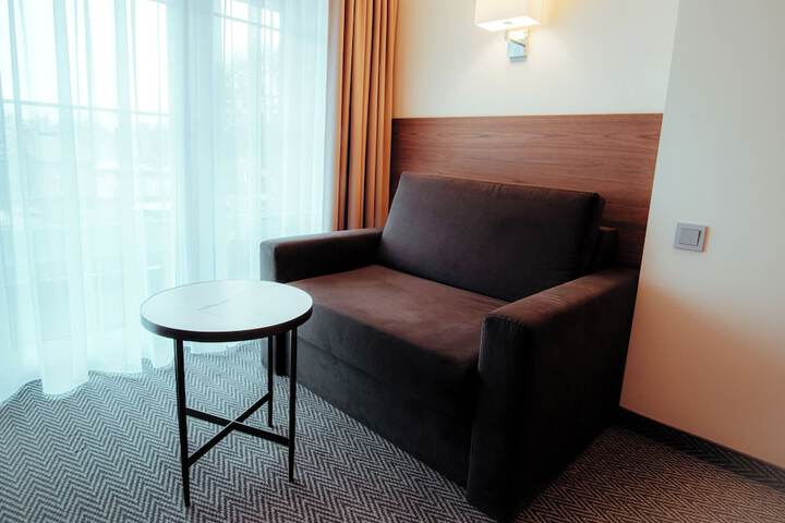 Room 40 of 99