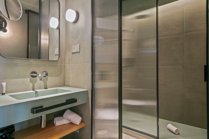 Bath Photo