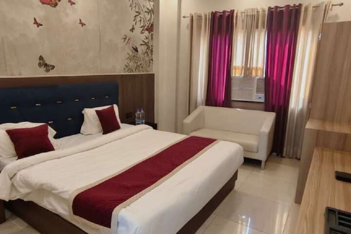 Room 13 of 61