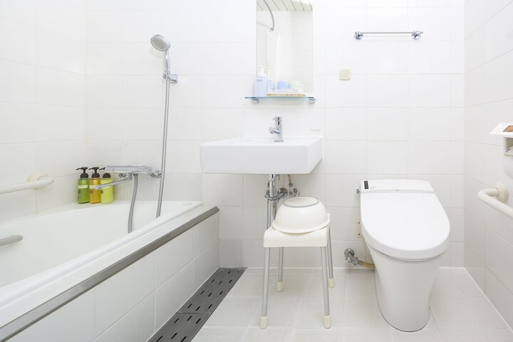 Clean Restrooms