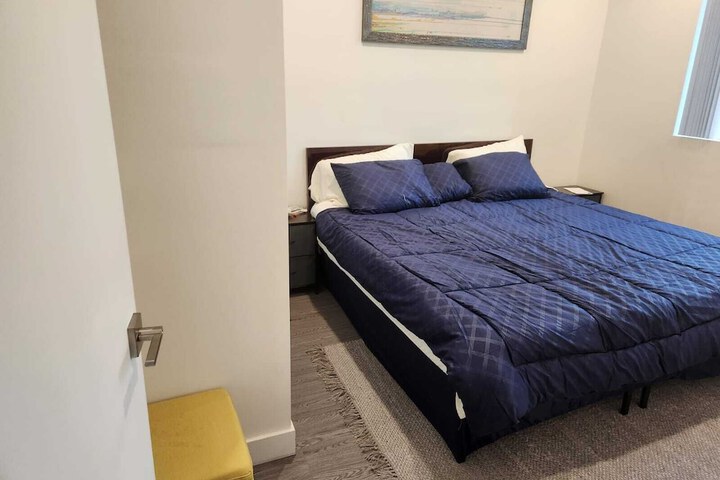 Room 9 of 48
