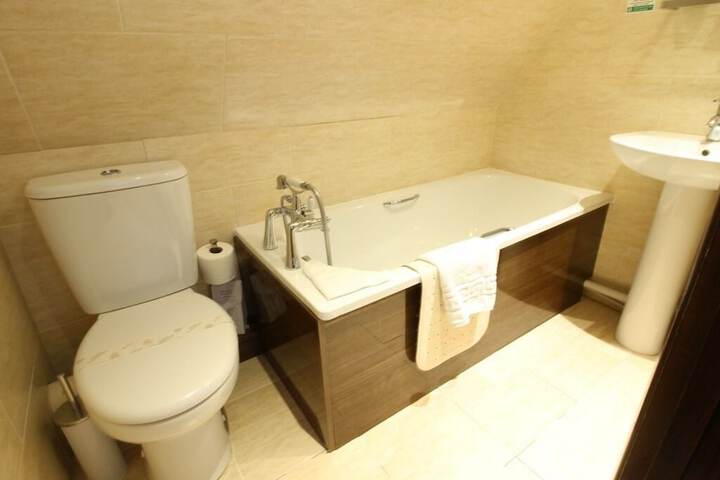 Room 118 of 140