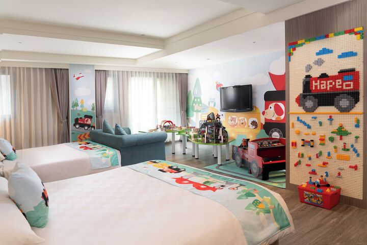 Room 16 of 41