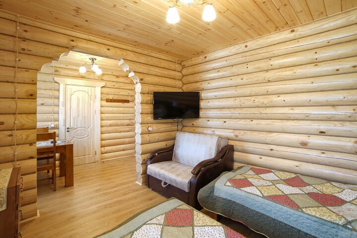 Room 17 of 24