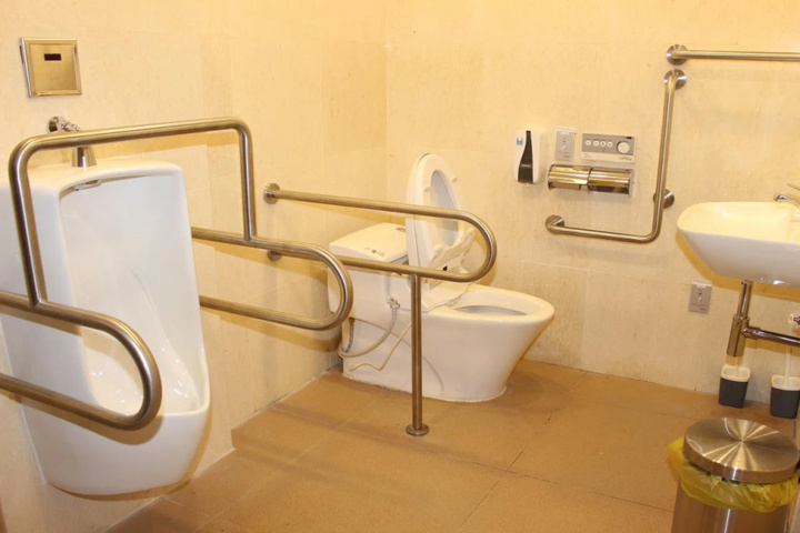 Clean Restrooms