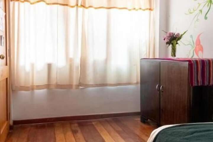 Room 2 of 40