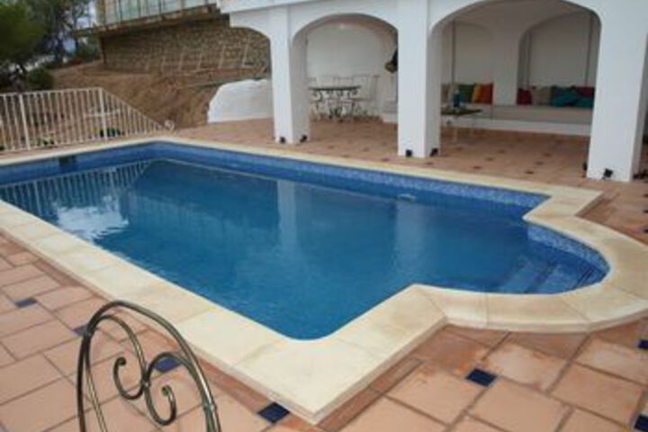 Pool 29 of 44