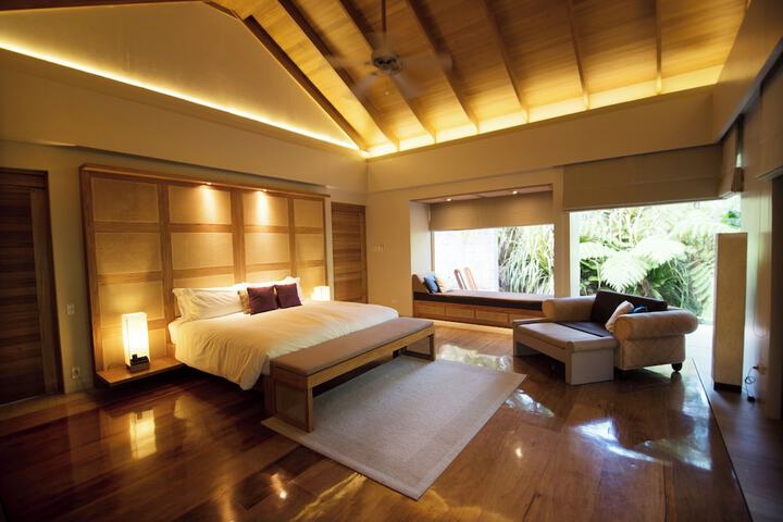 Room 47 of 191