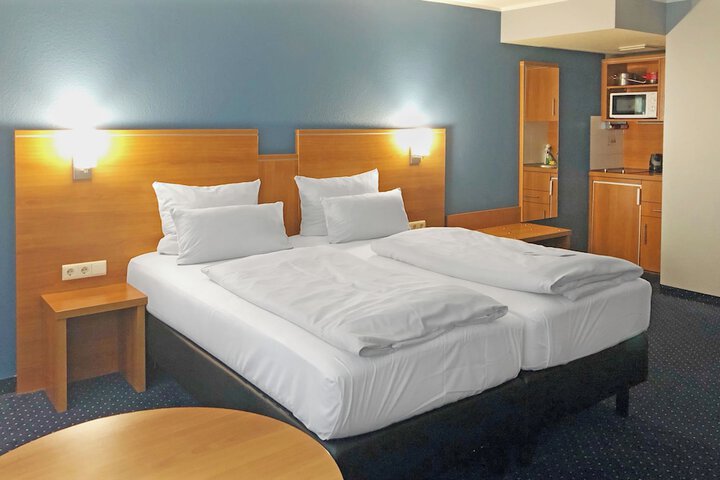 Room 22 of 171
