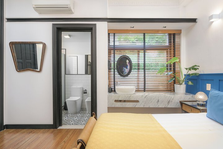 Room 15 of 79