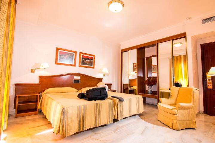 Room 6 of 21